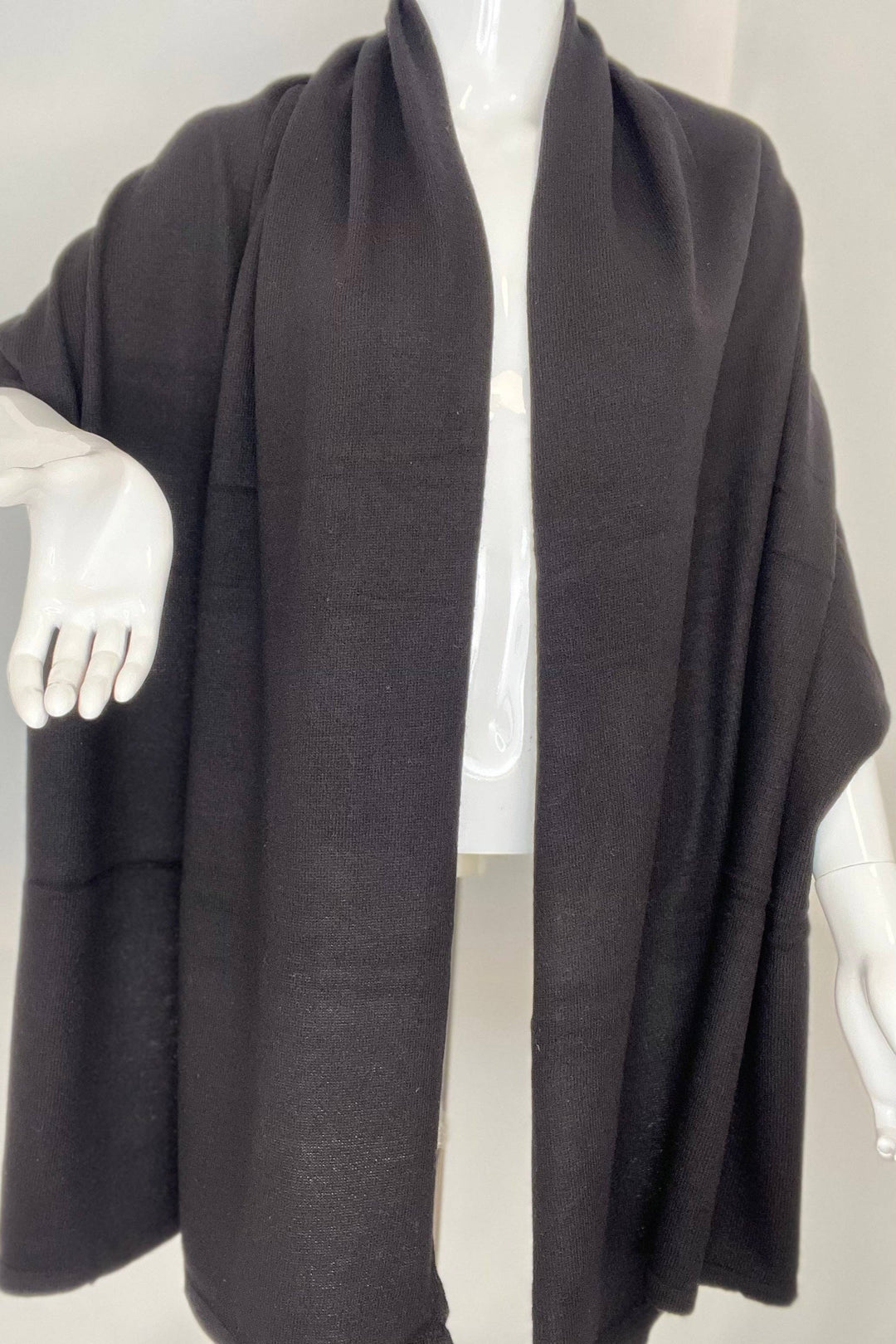Cashmere Knitted Black Wrap