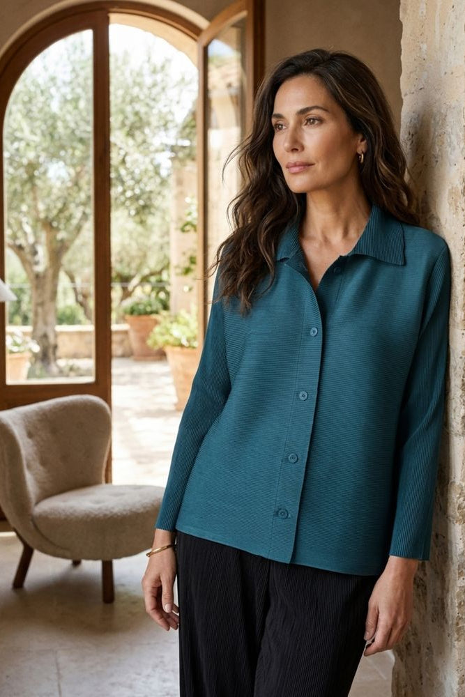 Tops: Sub Jackets