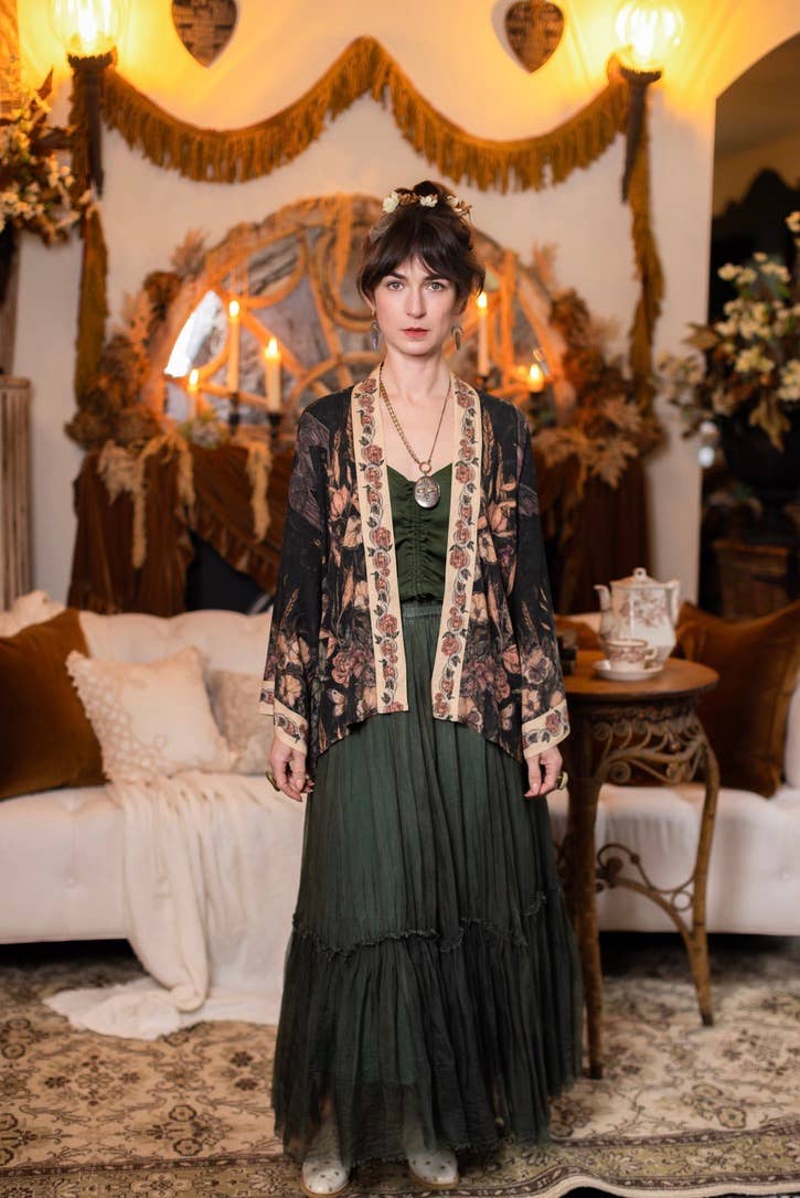 Momento Pixie Duster Crop Kimono w/ Floral, Starling & Skull