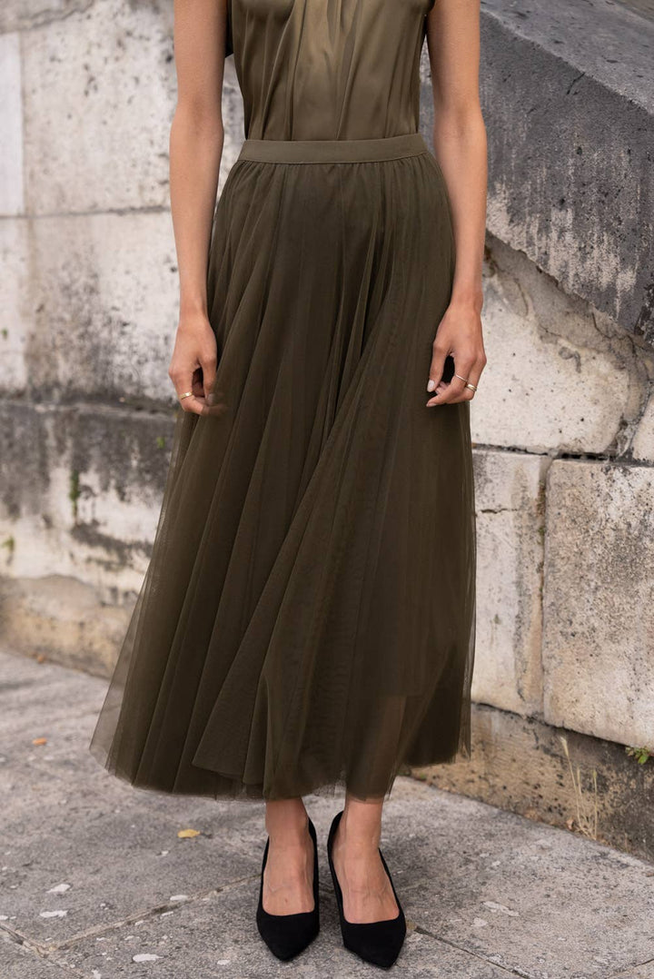 Amber Tulle Slim Fit Skirt