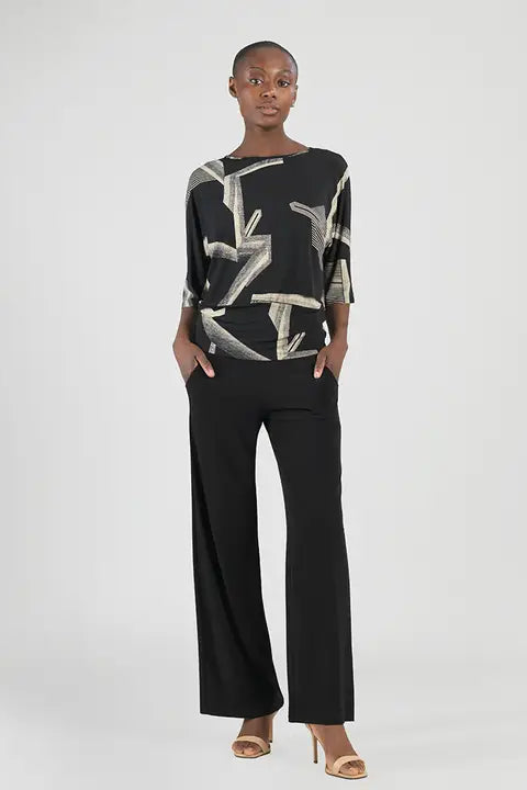 Linear Geo Print Soft Knit Top with Banded Hem