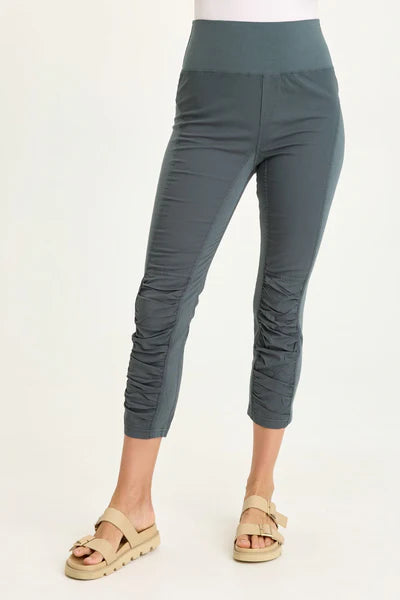 High Waist Jetter Crop