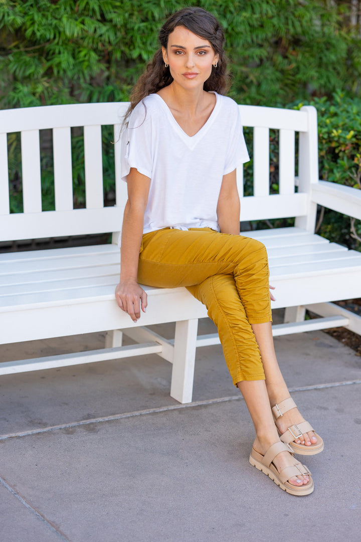 Knit Bower V-Neck Top