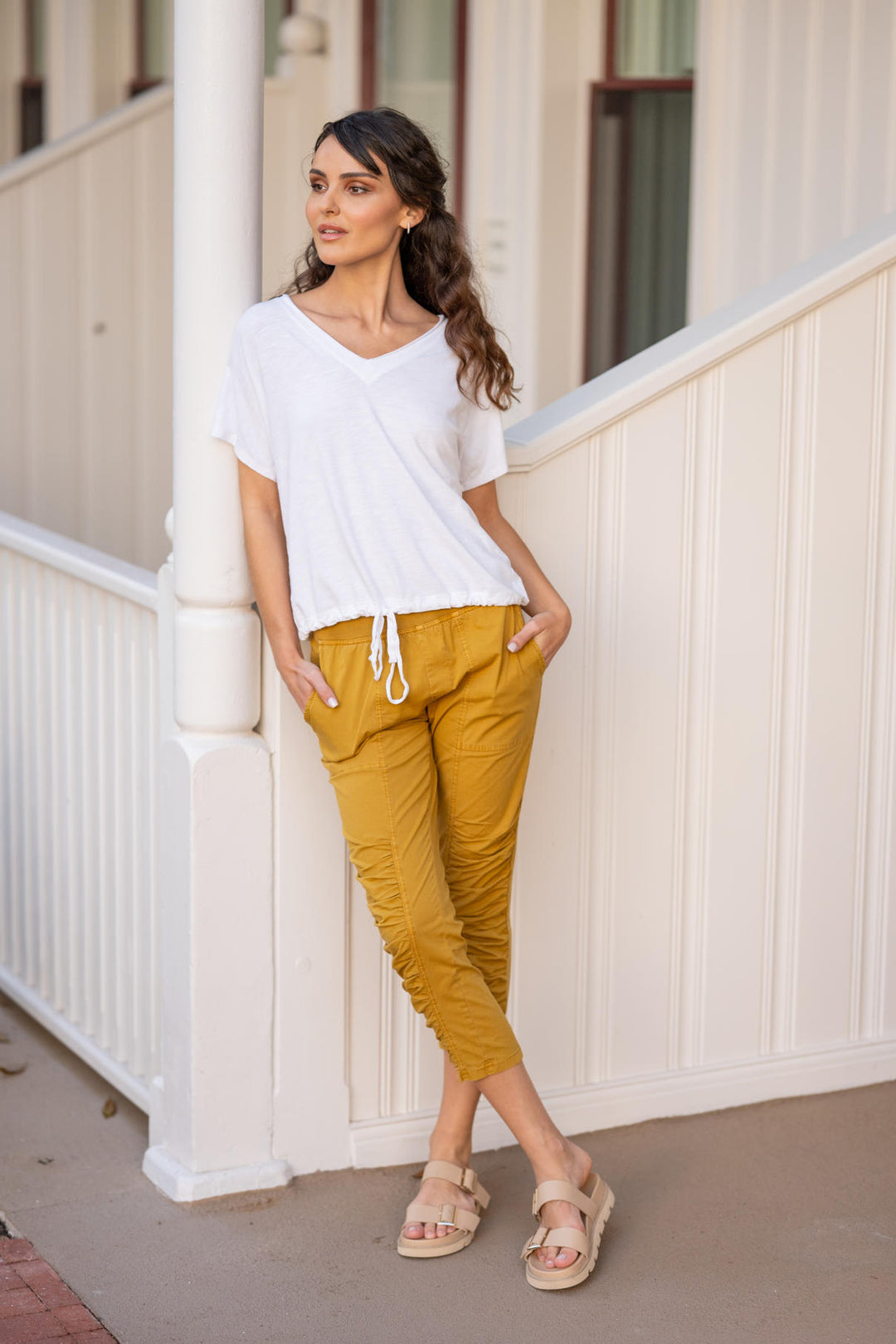 Knit Bower V-Neck Top
