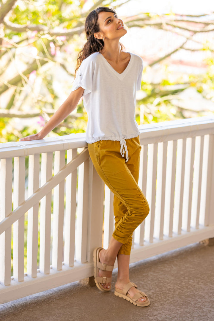 Knit Bower V-Neck Top