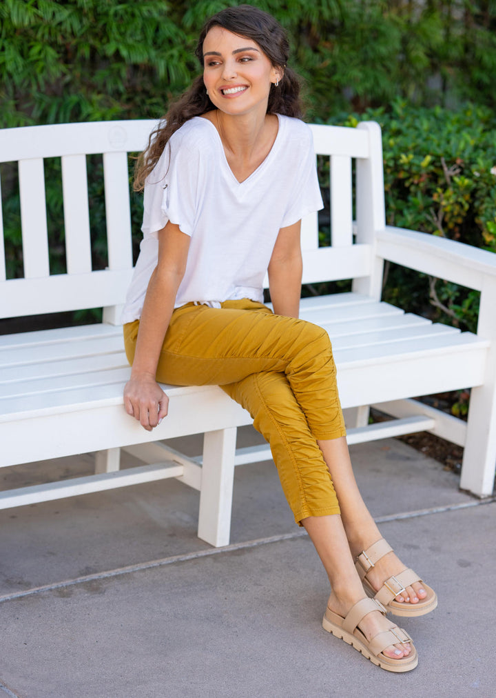 Knit Bower V-Neck Top