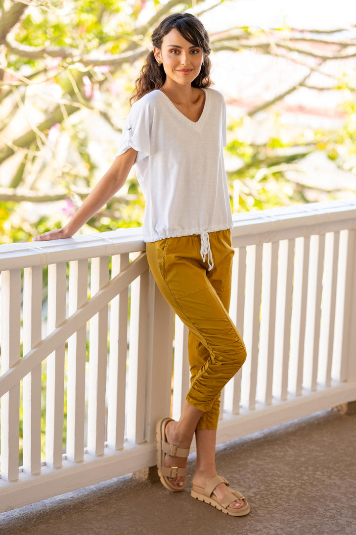 Knit Bower V-Neck Top