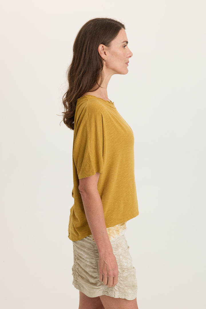 Lyra Tee