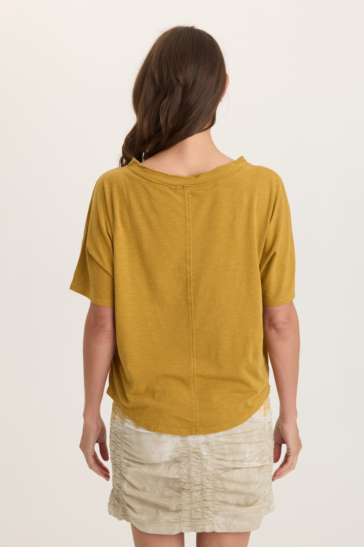 Lyra Tee