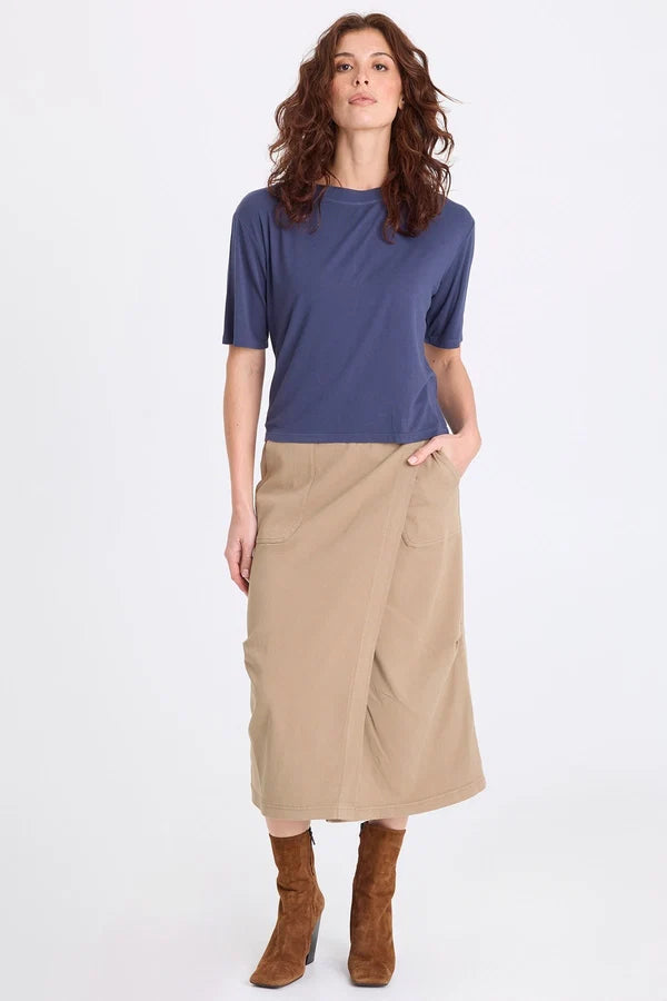 Nonus Tee
