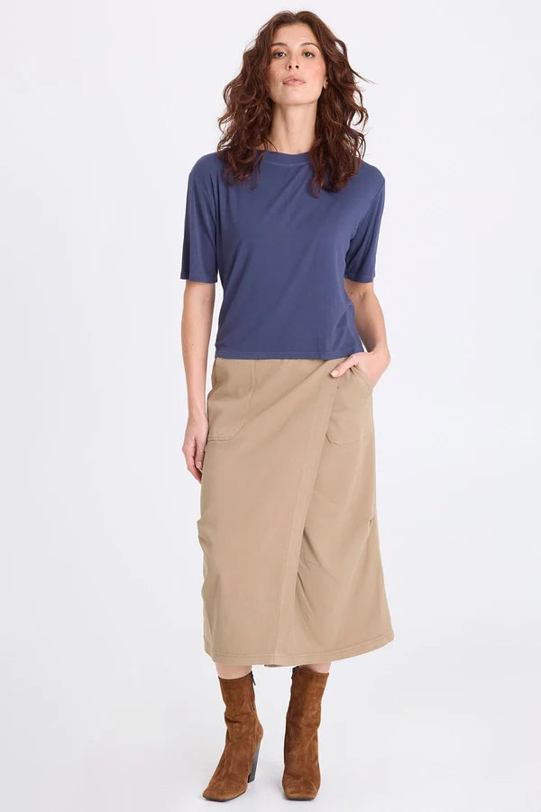 Nonus Tee