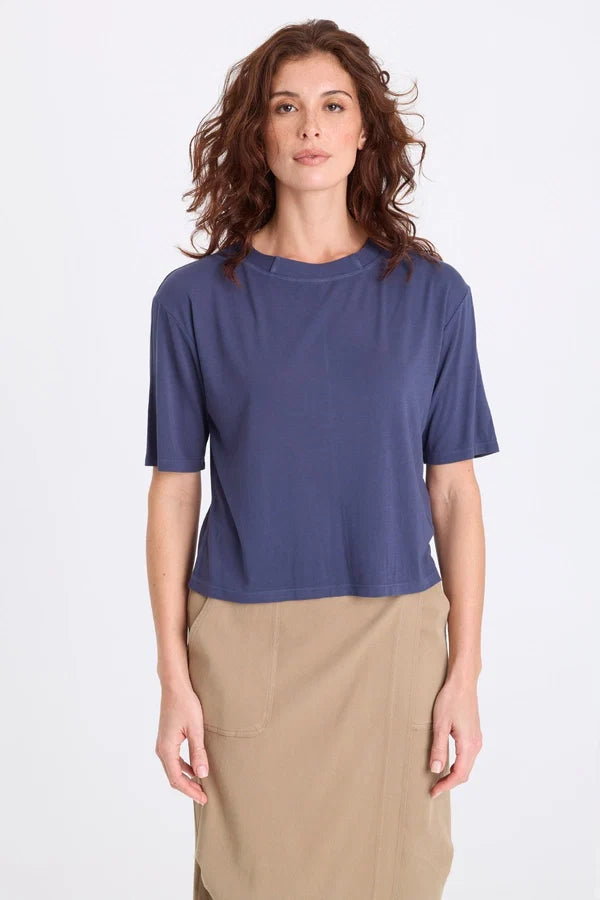 Nonus Tee