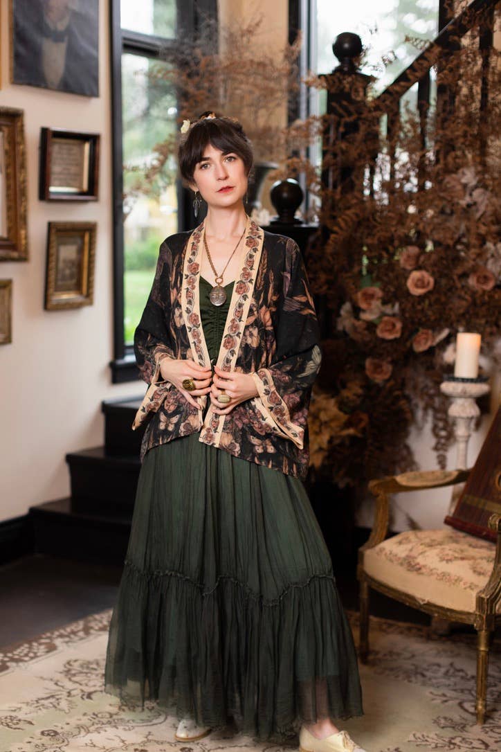 Momento Pixie Duster Crop Kimono w/ Floral, Starling & Skull