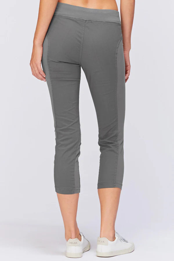 Jetter Crop Legging