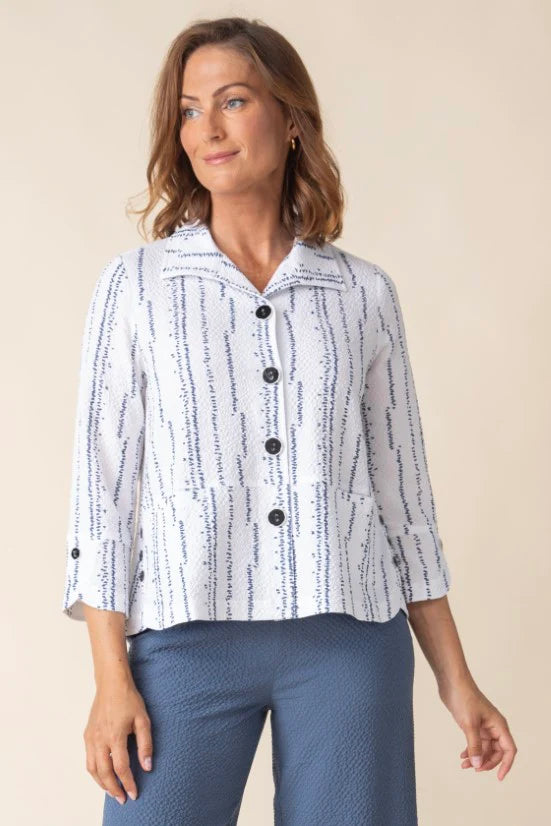 Crinkle Crepe Bud Tulip Hem Swing Jacket