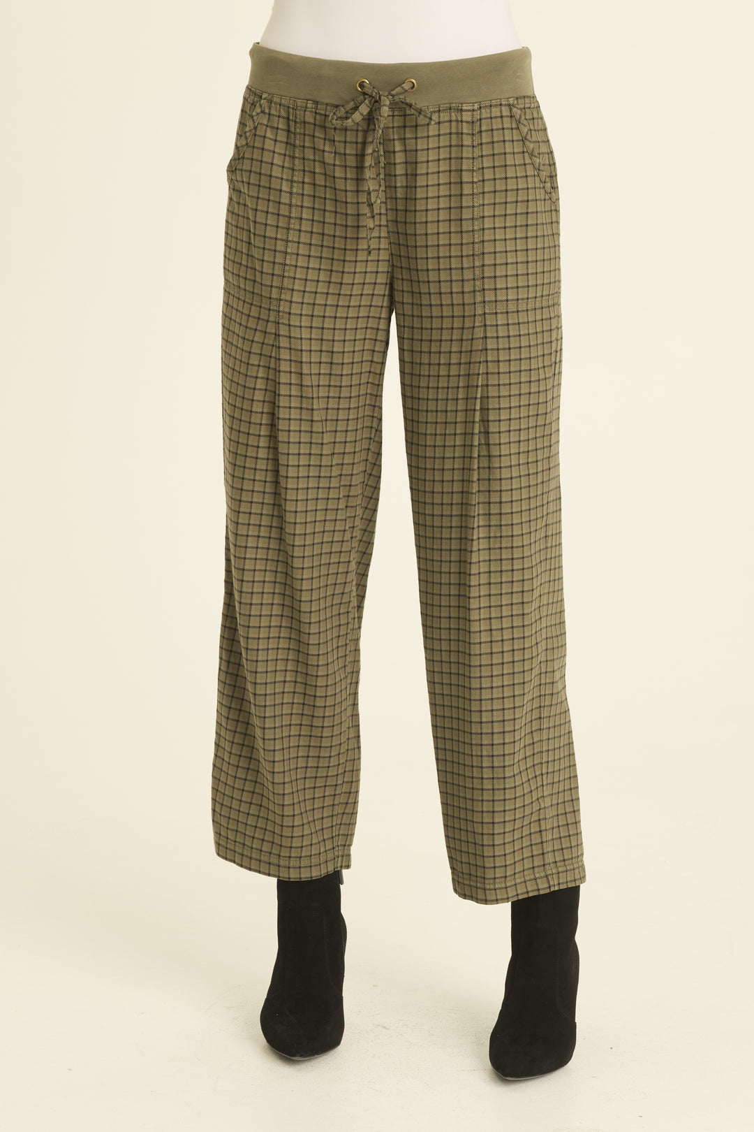 Amun Pant