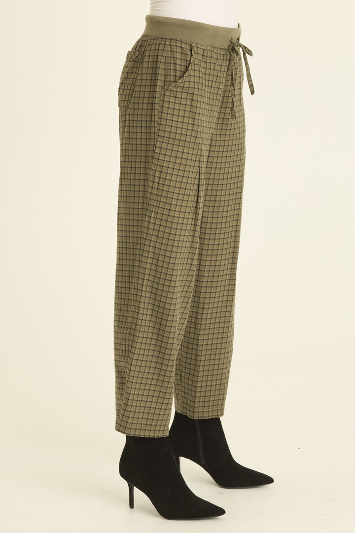 Amun Pant