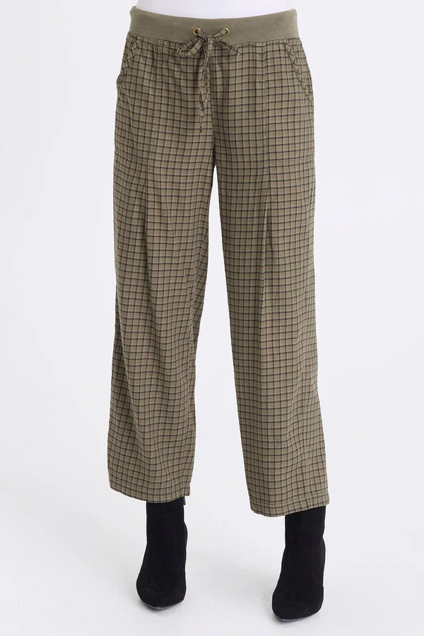Amun Pant