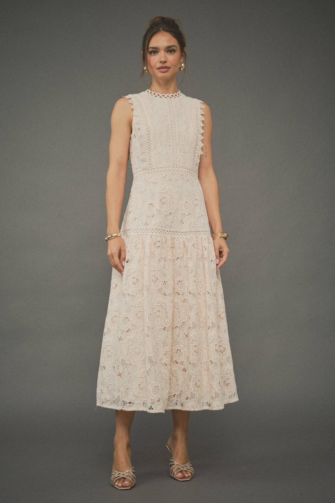Flora Elegant Guipure Lace Sleeveless Maxi Dress