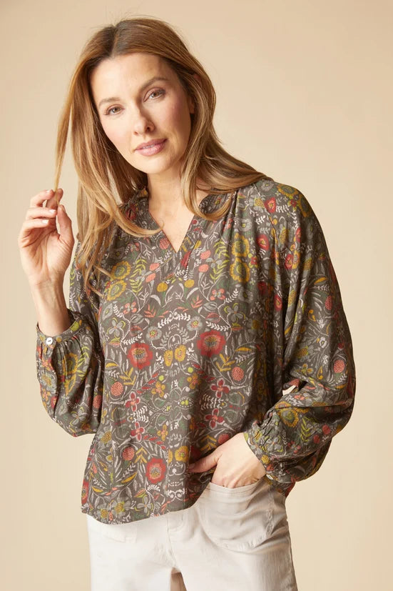 Rayon Crepe Garden Ruched Collar Shirt
