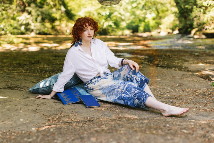 Let The Light In Linen Cropped Artist Pant Blue Delft Print