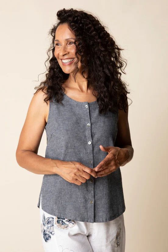 Linen Solid Pleat Back Button Tank