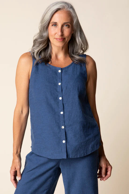 Linen Solid Pleat Back Button Tank