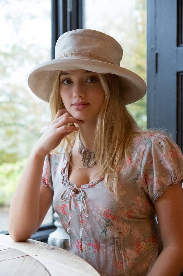 Natural Linen Hat with Boned Brim and Hessian Band