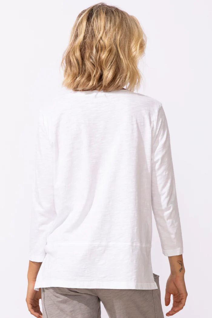 Destination Sunflower Easy V Tee