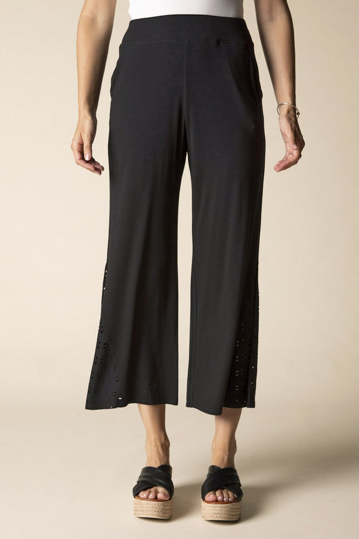 Eyelet Blooms Pant
