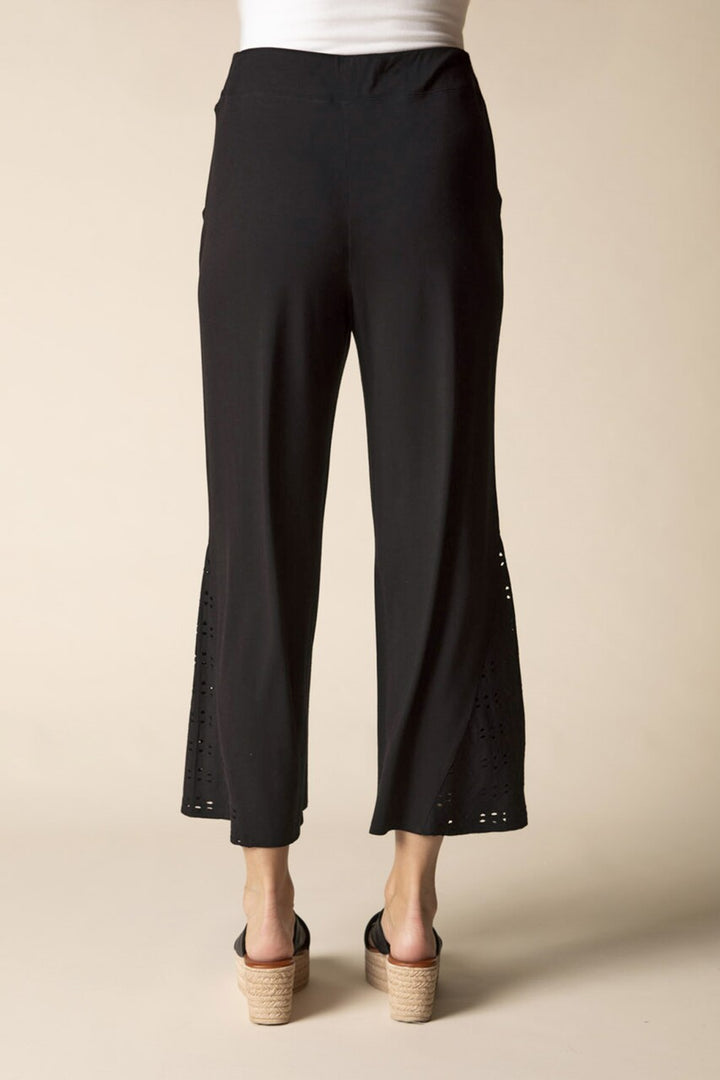 Eyelet Blooms Pant