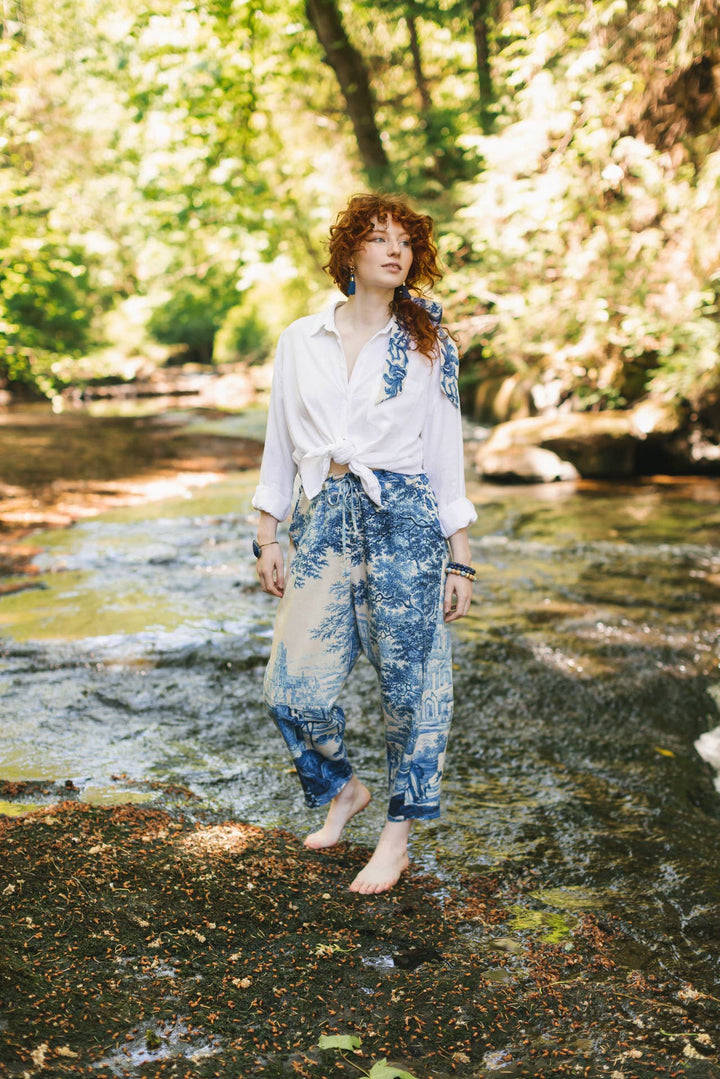 Let The Light In Linen Cropped Artist Pant Blue Delft Print
