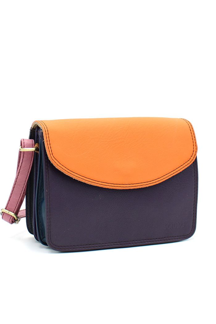 Beth Plain · Crossbody Bag