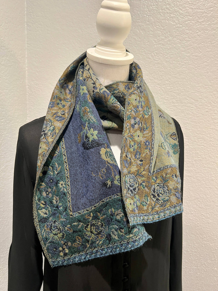 Neck scarf ~ Green Bird