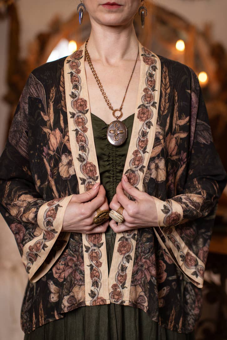 Momento Pixie Duster Crop Kimono w/ Floral, Starling & Skull