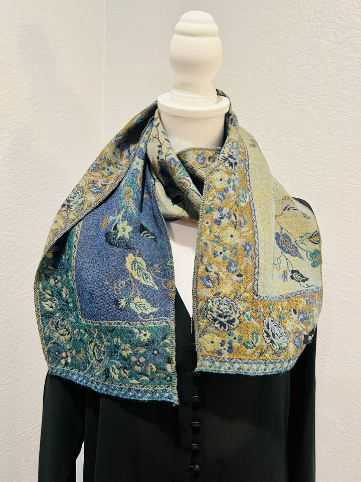 Neck scarf ~ Green Bird
