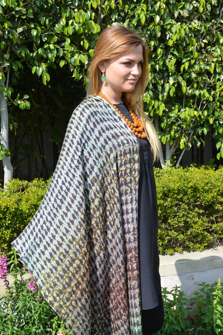 Fashionista Lightweight Pure Silk/Wool Shawl in Fall Colors