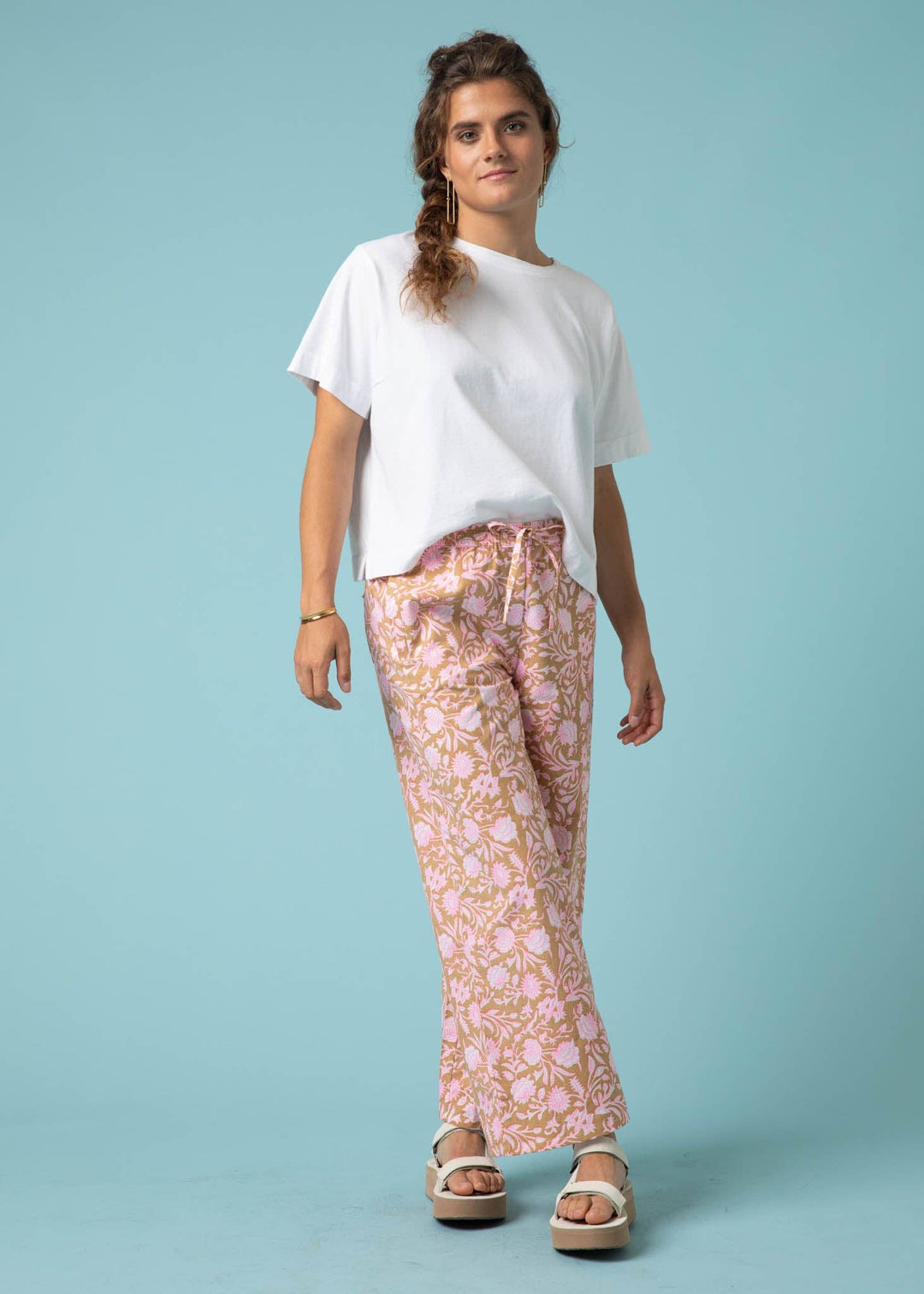 Shore Pant - Floral Escape in Baked Clay & Neon Pink