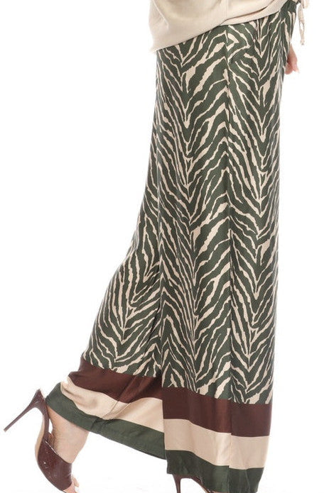 Flora Ashley at Adlib Clothing - Asheville's Locally Owned, Premier Fashion Boutique for Women over 40