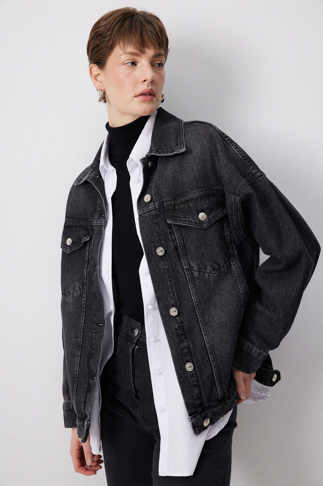 Classic Oversized Denim Jacket with Buttoned Pocket – Adlib Clothing