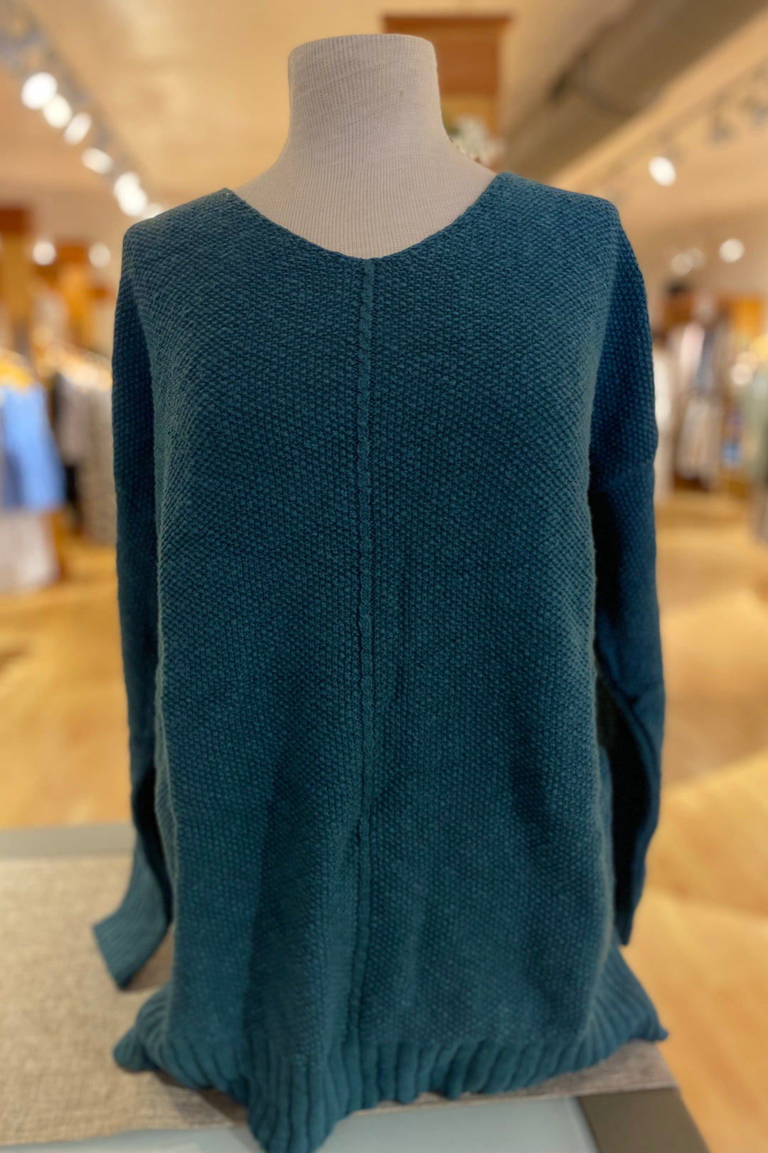 Center Seam V-Neck Seed Stitch Sweater