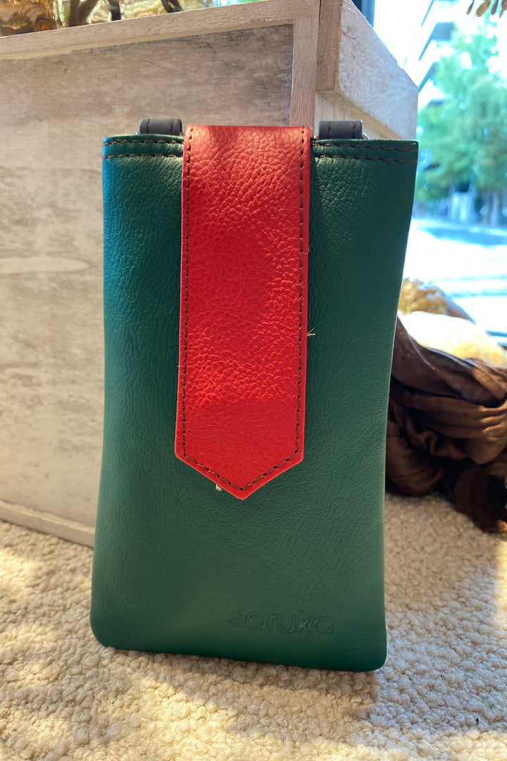 Zoe Plain · Phone bag