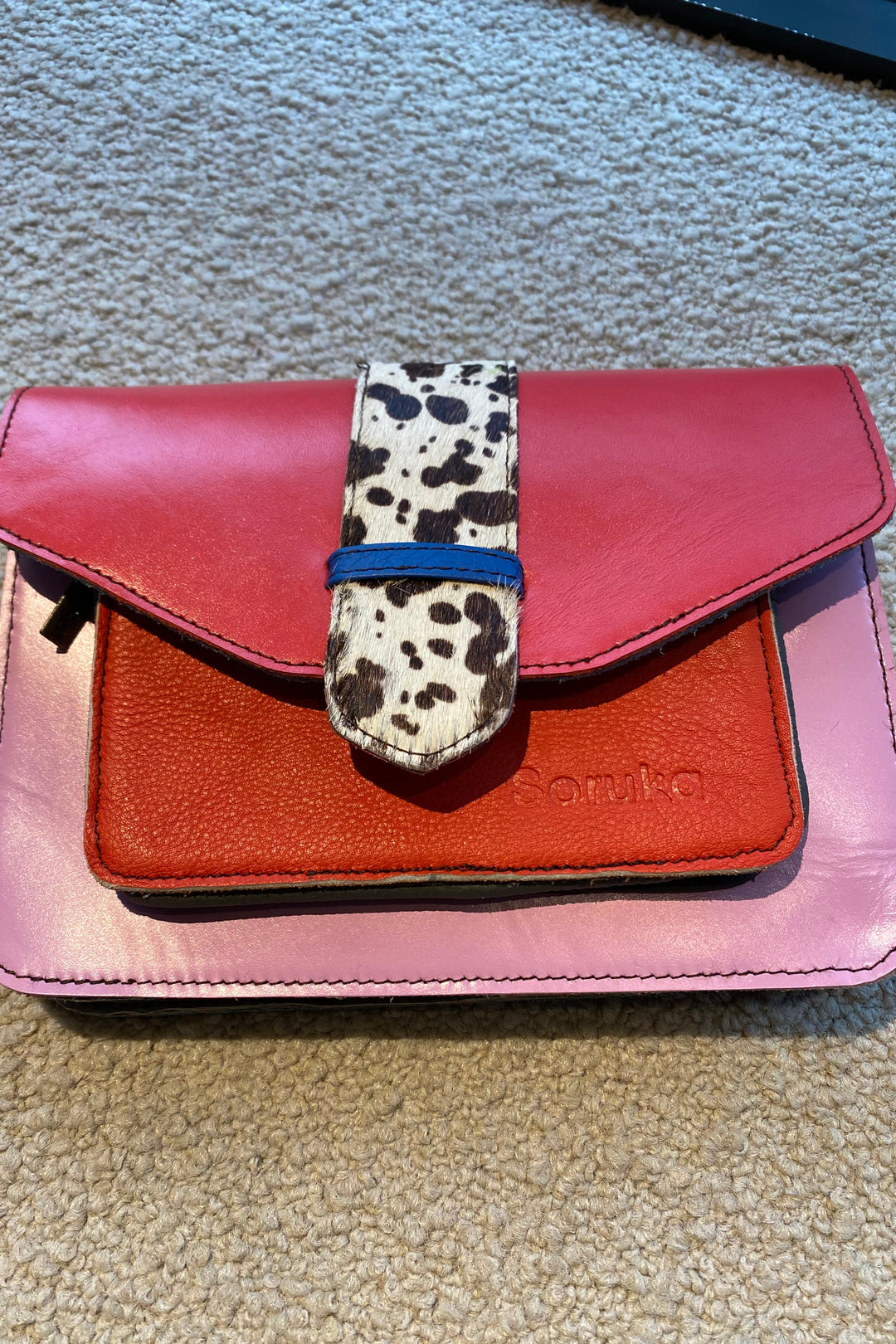 Grace Reversible Loop · Crossbody Bag
