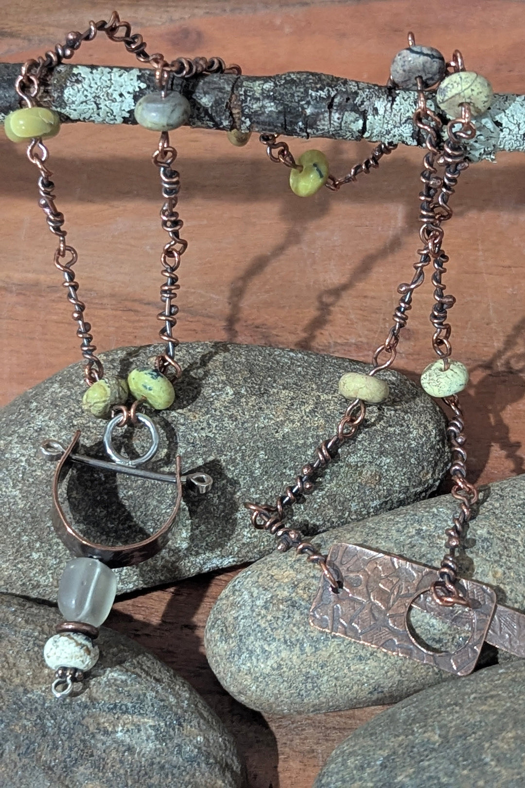 U-Shaped Pendant