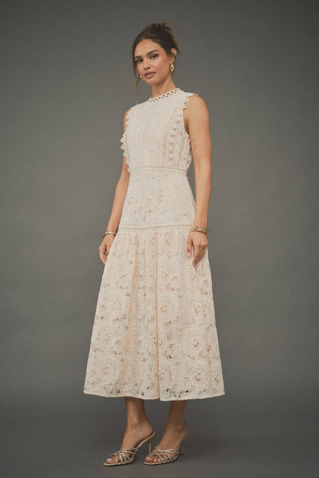 Flora Elegant Guipure Lace Sleeveless Maxi Dress