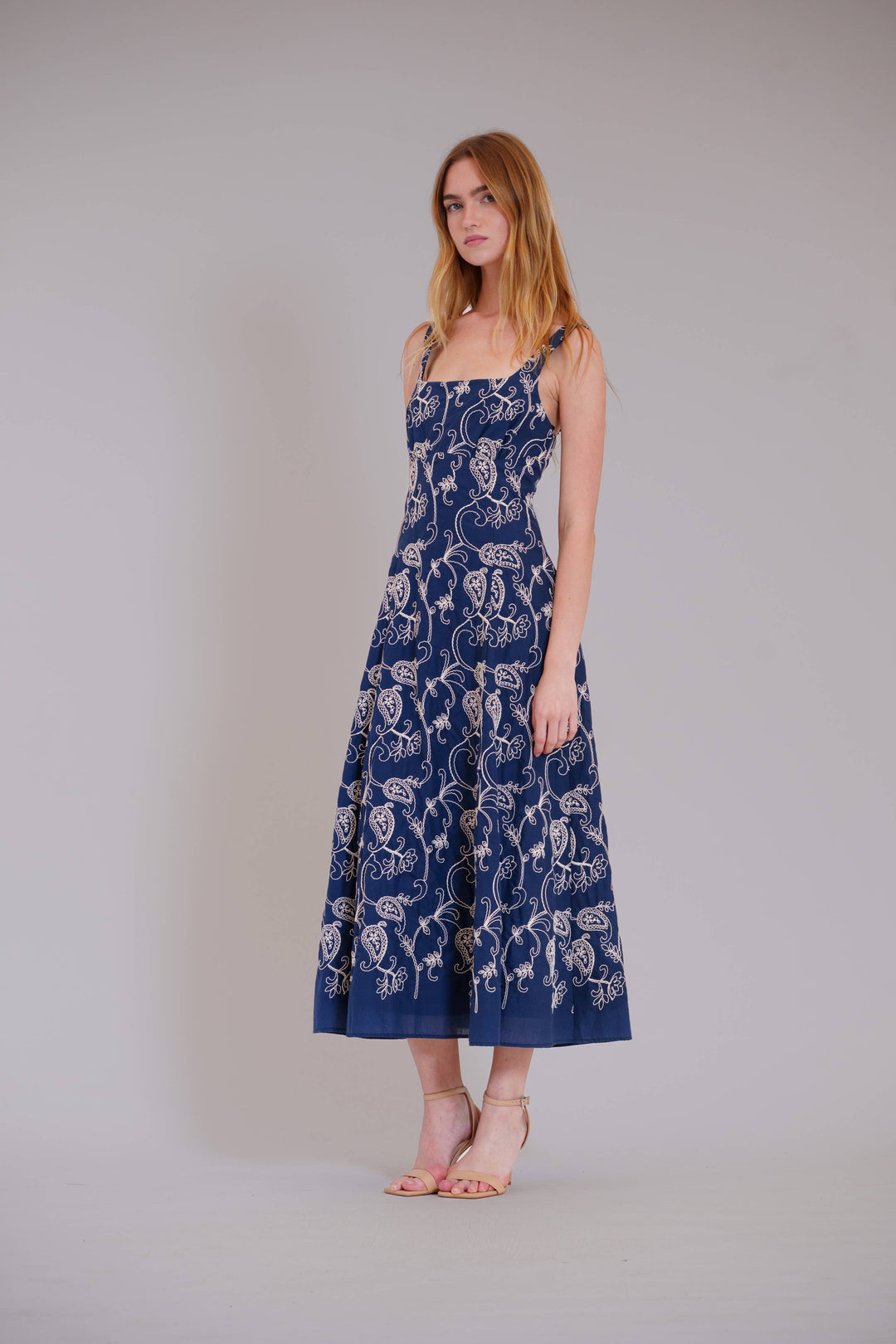 Sleeveless Cotton Midi Dress with Square Neck