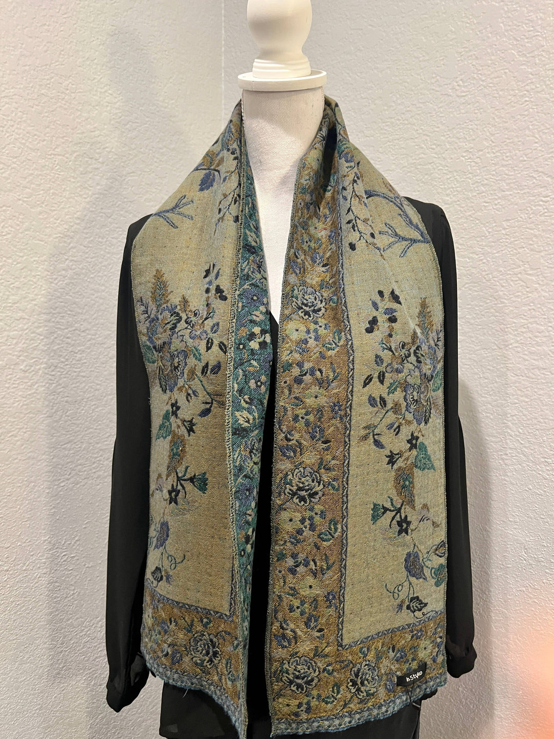 Neck scarf ~ Green Bird