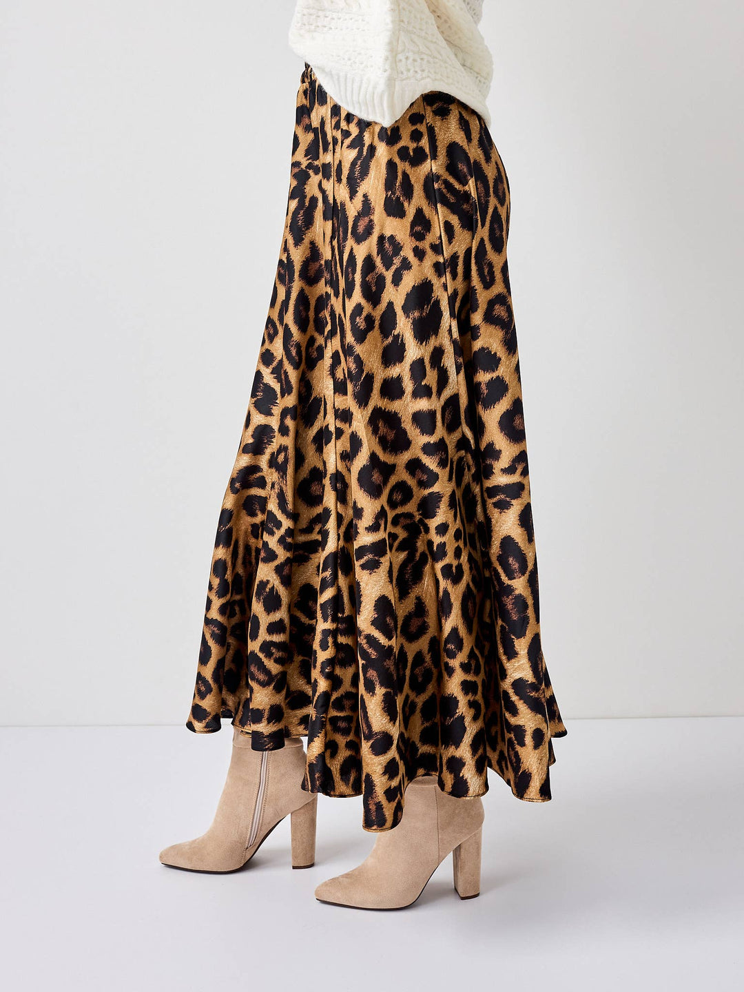 Valentine Skirt in Solid Satin