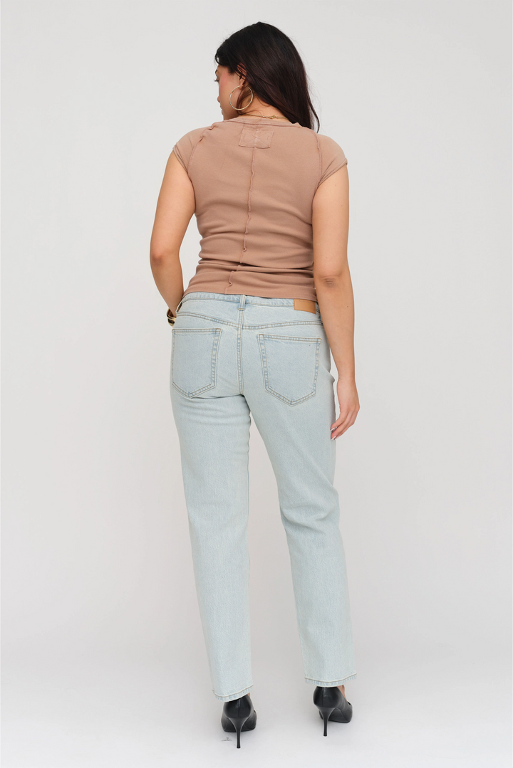 Chester Low Rise Slim Straight Bleached Indigo