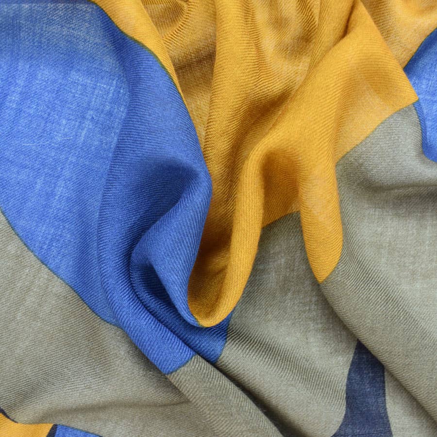 Izumi Geo Colorblock Scarf